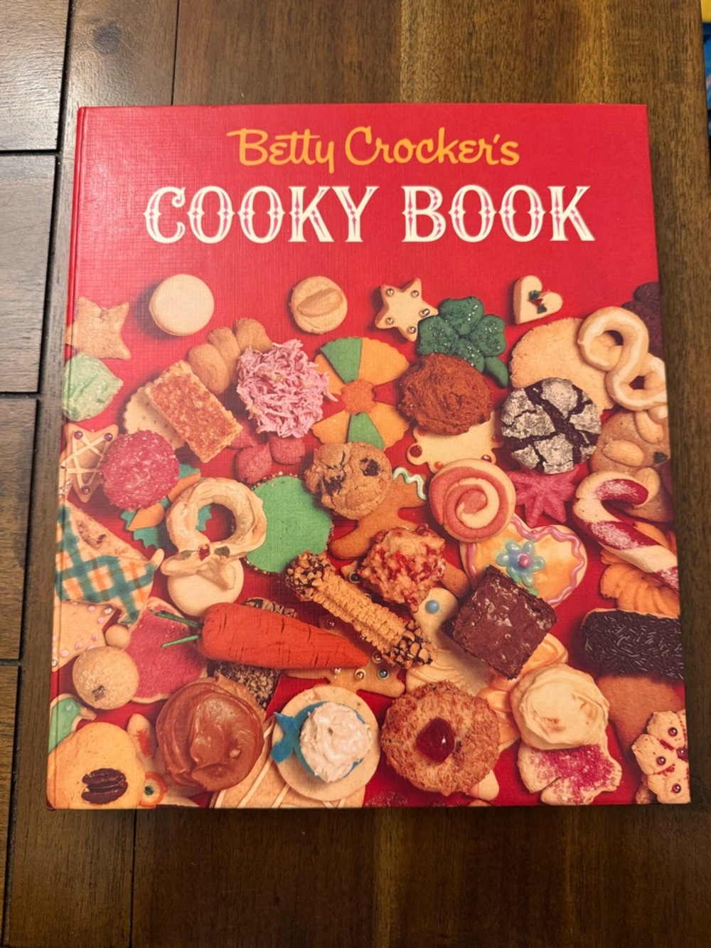 Betty Crocker's Cooky Book Hardcover Spiral Bound 1963
Edition
